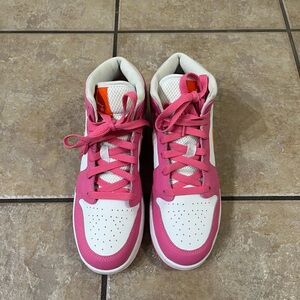 Air Jordan 1 Mid